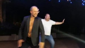 Танец крабика.