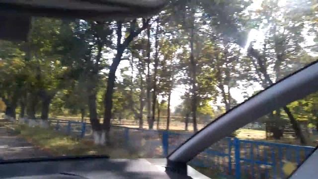 Проезжаем село Немчиновка Харьковской области. Тихое, уютное село. смотреть онлайн