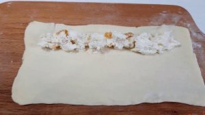 Бублики с творогом из слоеного теста