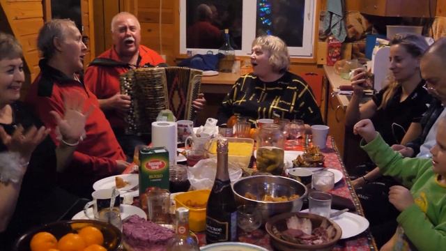 Застольные песни на семейном празднике смотреть онлайн