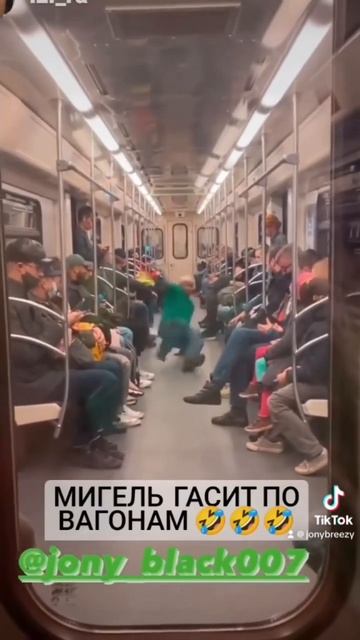 #dance #bboy #bboybattle #bboying #funny #танцы #приколы #приколы2022 #негр смотреть онлайн