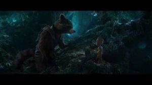 У кого не будь есть изолента. Ракета объясняет Груту куда нажимать. Стражи галактики 2