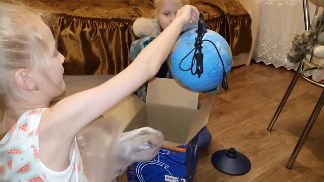 Вайлбериз - открываем глобус! Крутые детки