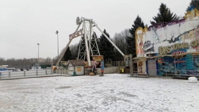 Санкт-Петербург. Южно-Приморский парк. Аттракционы. 1.02.2020.