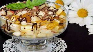 Фруктовый салат с шоколадом