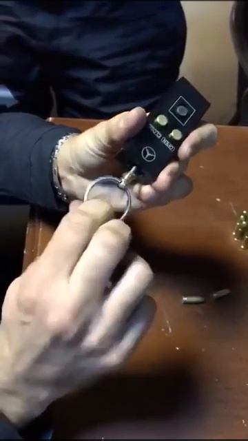 Брелок с секретом смотреть онлайн