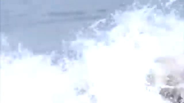 Неожиданно смешной прикол с девушкой на пляже!А