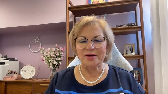 Жадность или как перестать экономить на себе? Советы психолога Елены Гореловой смотреть онлайн