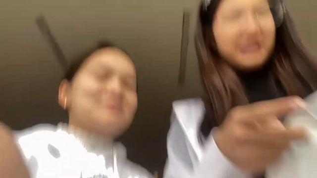 Недовлог// День рождения подруги// я подарила подарок(её хотелка) 😼 смотреть онлайн