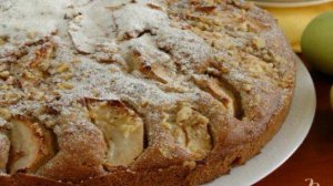 Яблочный пирог с корицей и кардамоном