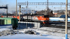 Тепловозы 2ТЭ10М-3261 и 2ТЭ10М-2738. Отправление двойной тяги. Звук 10Д100.