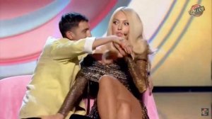 Поцелуй в засос с Олей Поляковой! Стояновка! Молдован поцеловал Полякову! Лига Смеха 2019!