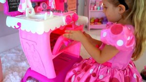 Диана и Рома День рождения Дианы и Минни Маус