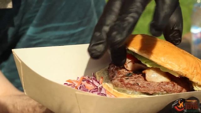 ГРИЛЬ-ФЕСТ !!!! Здесь готовят даже цельные туши!!! смотреть онлайн