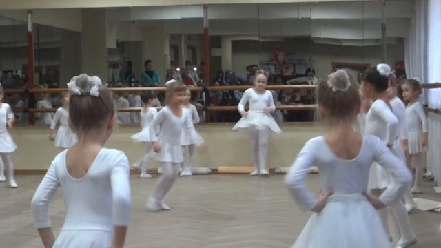 Ульяна танцы смотреть онлайн