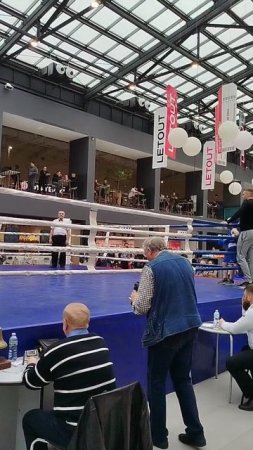 В торговом центре соревнования!