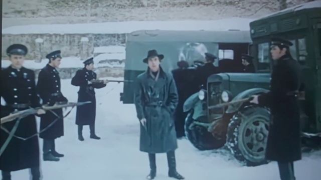 А теперь - Горбатый... Я сказал, - "Горбатый!!!!".