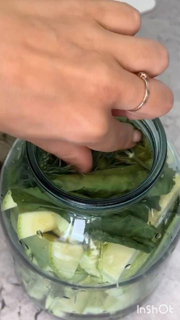 МАЛОСОЛЬНЫЕ КАБАЧКИ! УЛЕТАЮТ ЗА 5 МИНУТ! #рецепт #еда #вкусно #recipe #tasty #food #закуска смотреть онлайн