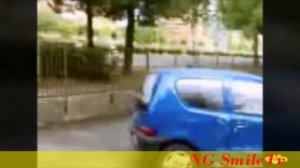 Женщина на парковке, бабы за рулем супер приколы,Ржач! - Car Parking Fail Compilation