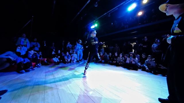 Чугунова Полина vs Марианна Crazy | 1/8 | HIP HOP KIDS IWB 2021 смотреть онлайн