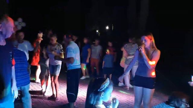 ДИСКОТЕКА 7 ИЮЛЯ БЕРИНА ЖАННА - "ЧЁРНАЯ СМОРОДИНА" смотреть онлайн