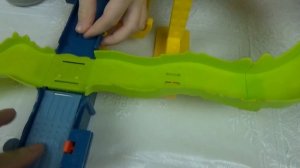 Хот Вилс трасса. Атака машин мутантов . Hot Wheels