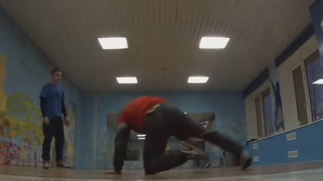 Преподаватель по брейкингу Евгений bboy Тилман