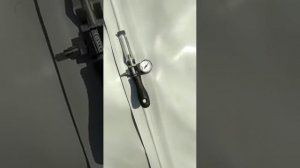 Испытания  сварных швов ПВХ мембраны на герметичность