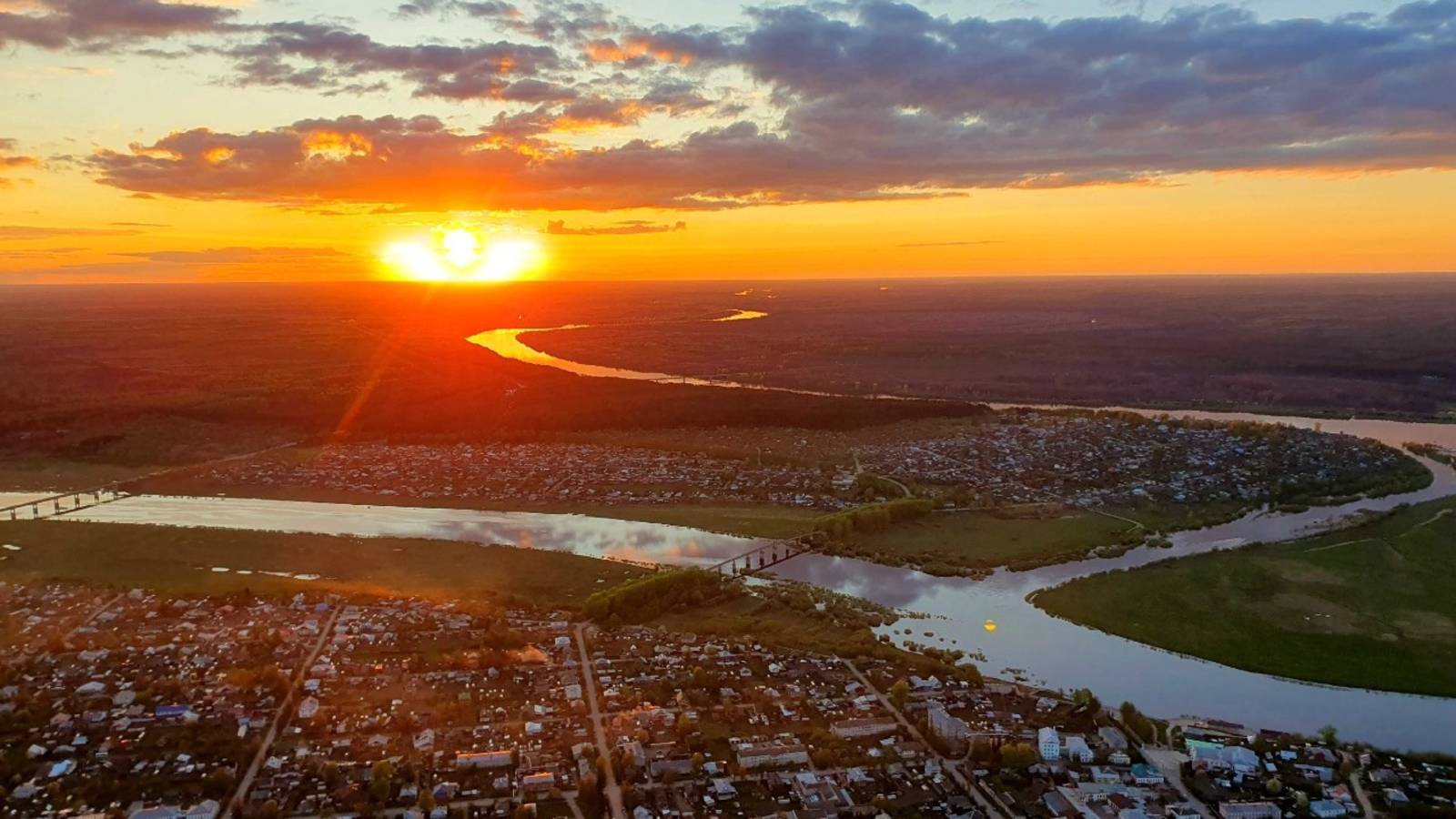 Любимый город в синей дымке тает... смотреть онлайн