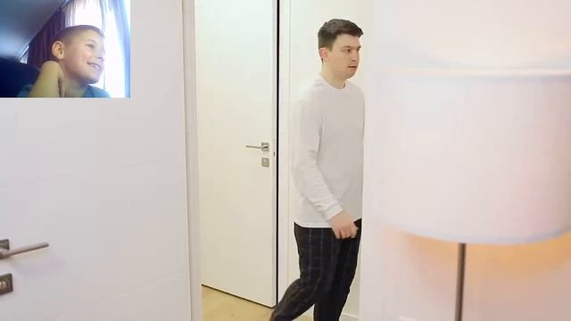 Реакция на OneTwo! смотреть онлайн