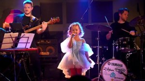 ВЫШЕ ГОЛОВЫ