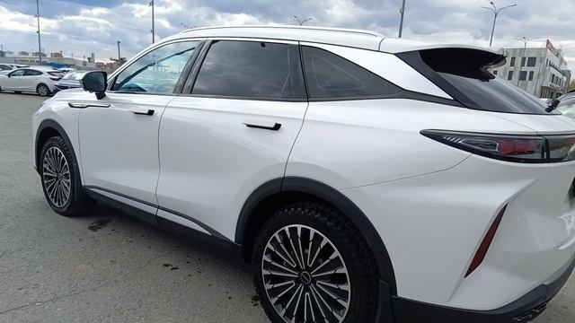 EXEED RX 2,0 л. Бензин АКПП  (249 л.с.) 4WD 2023