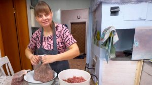 Уютное утро: готовим кашу, котлеты и хлеб для семьи.  Из города в деревню 805 серия