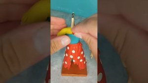 Слепить из пластилина Мисс приятность (Miss Delight) из игры Poppy Playtime chapter 3