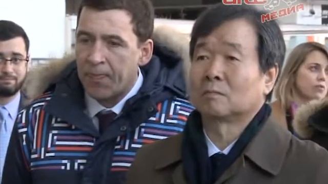 Евгений Куйвашев встретил в Кольцово членов инспекционной комиссии Международного бюро выставок