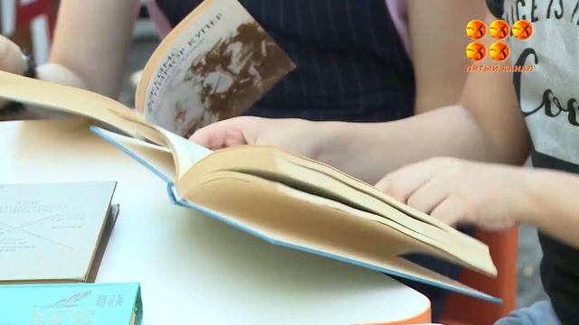 Гоголь кітапханасының бастамасымен «Жазғы оқу қаласы» жұмысын бастады смотреть онлайн