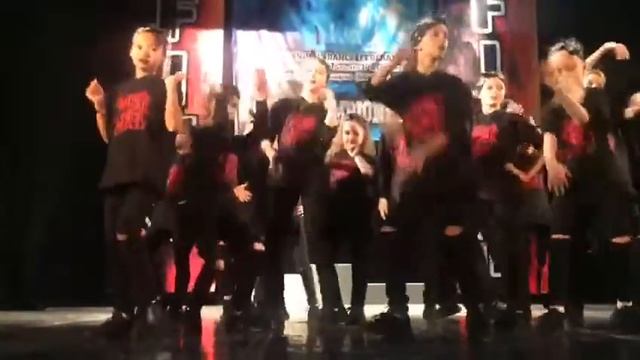 Я на чемпионате по хип-хопу