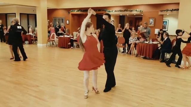 Holiday Extravaganza 2018 at Magic Dance Club / Ballroom Dancing Showcase смотреть онлайн