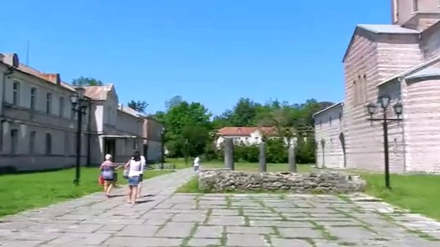храм