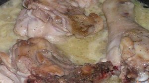 Курица в пиве с морковью