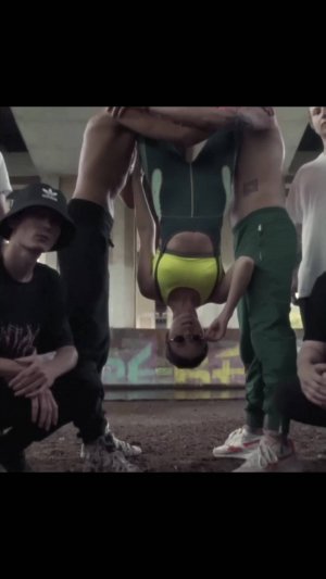 Elvira T feat Yellow Claw -  Karate  (€URO TRA$H)