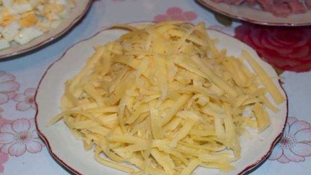 Быстрый салат с корейской морковкой