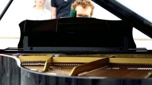 "Как я стал риелтором, чтобы никогда не стать им: путь от мыльных опер до миллионов на YouTube"