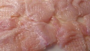 Отбивные из куриного филе в соусе-маринаде