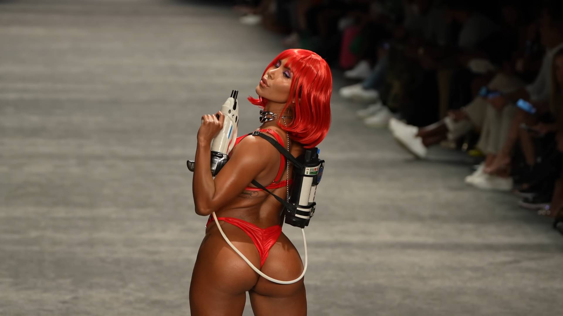 OMG Swimwear смотреть онлайн