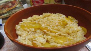 Рис с карамелизированными яблоками