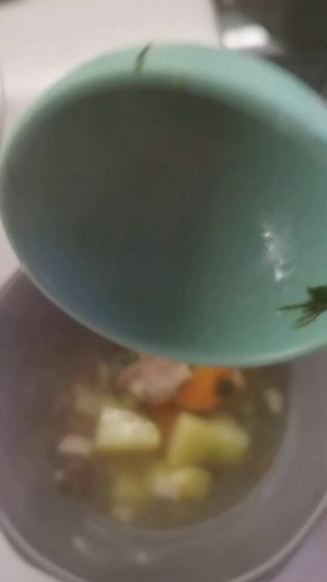 Домашняя и полезная уха из рыбы белуги просто бомба ммм 😋
