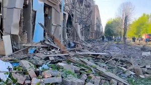 Последствия ракетного удара со стороны ВСУ по Горловке