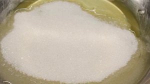 Шоколадное печенье на взбитых белках