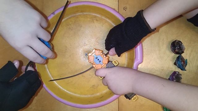 ТУРНИР БЕЙБЛЕЙДОВ!  Бейблэйд Бёрст / Beyblade Burst / 2 сезон 1 часть